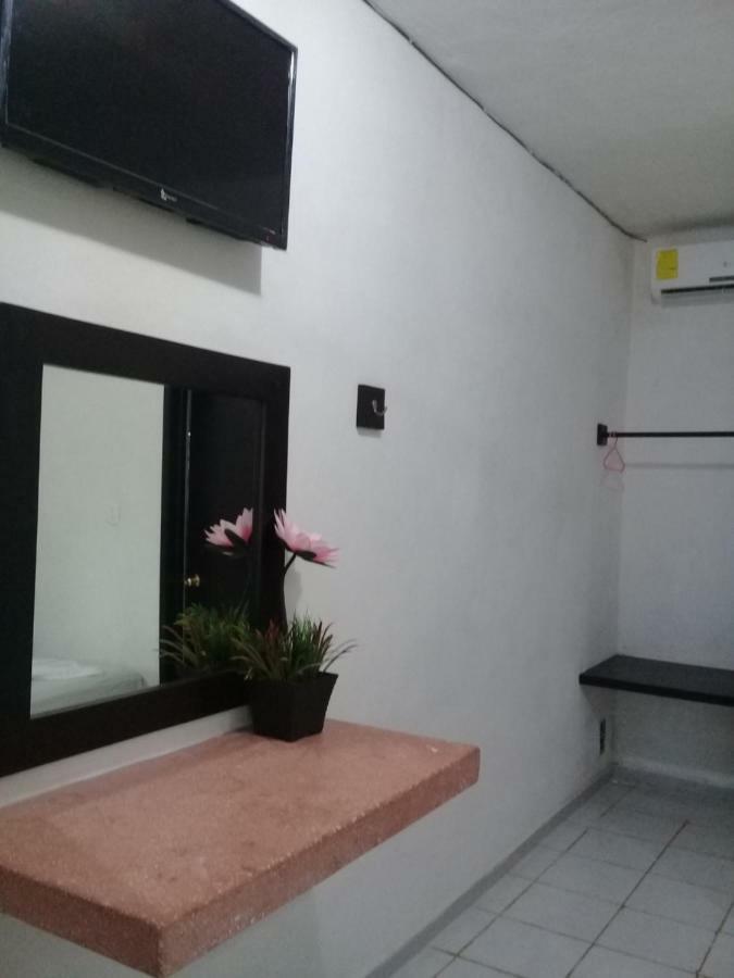 Hotel 41 Valladolid Εξωτερικό φωτογραφία